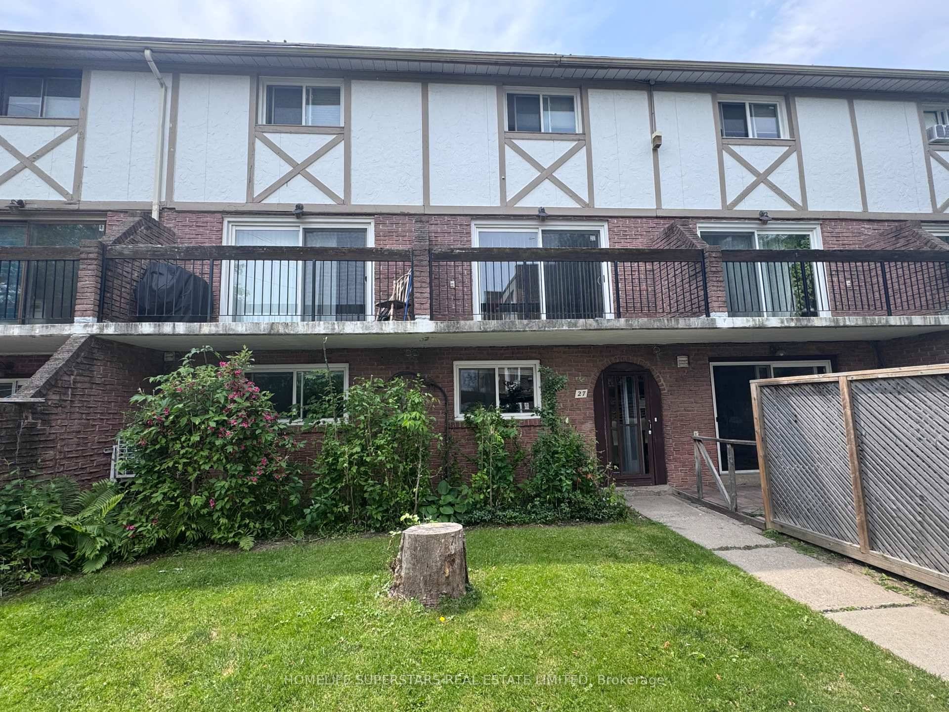 Large amp ; Updated Toronto Townhome !
