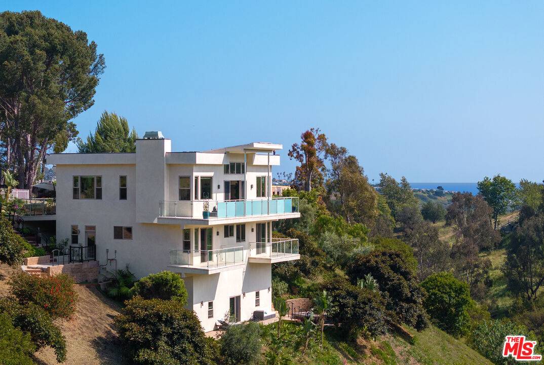 5787   Calpine Dr 3BR Malibu La