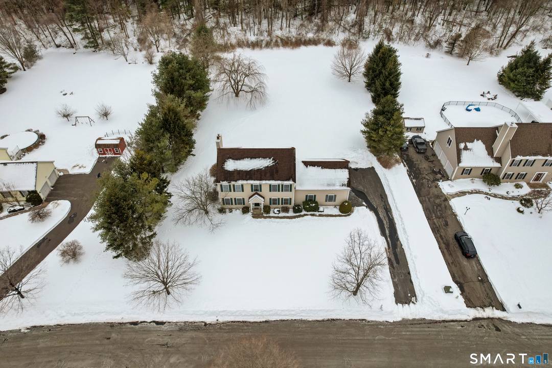 Move right into this well maintained and updated 4 bedroom Colonial that is located on a quiet cul de sac street !