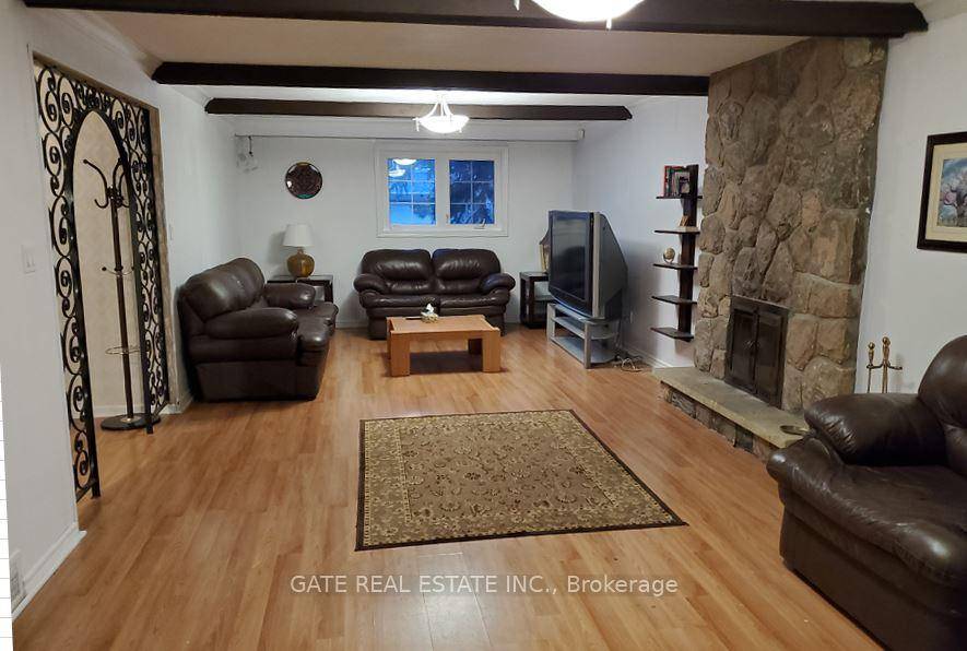 All Utilities Are Included Large Walkout Side Unit Apartment.
