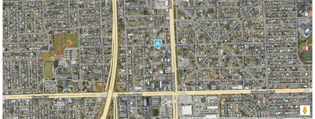 A 3 Bedroom 2 bathroom, great property to get inspired and have a great fixer upper.