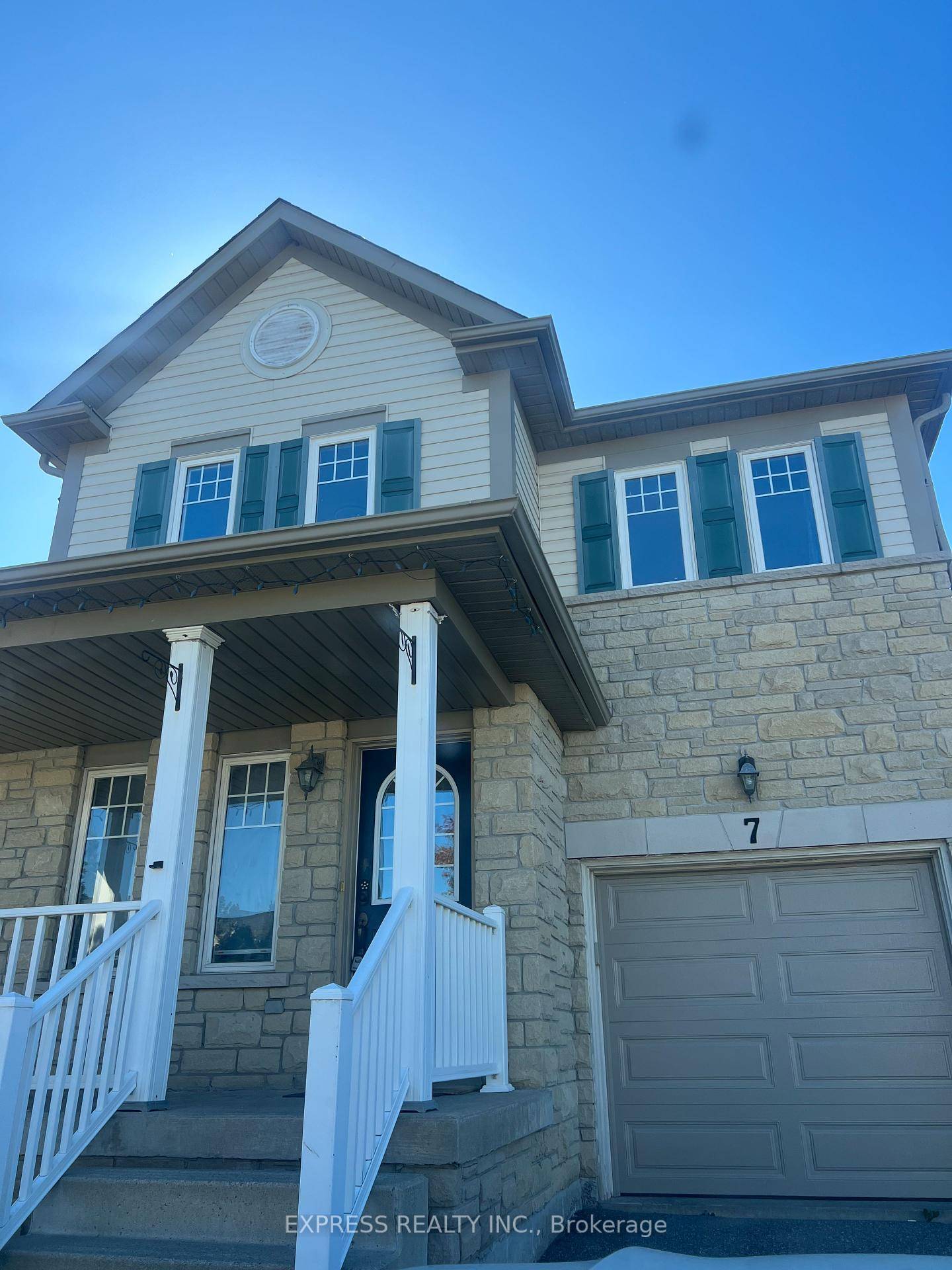 Nestled in the safe prestigious Community of Brooklin, this corner lot stunning home features an open concept layout, eat in kitchen w S S Appliances, W I pantry, W O ...