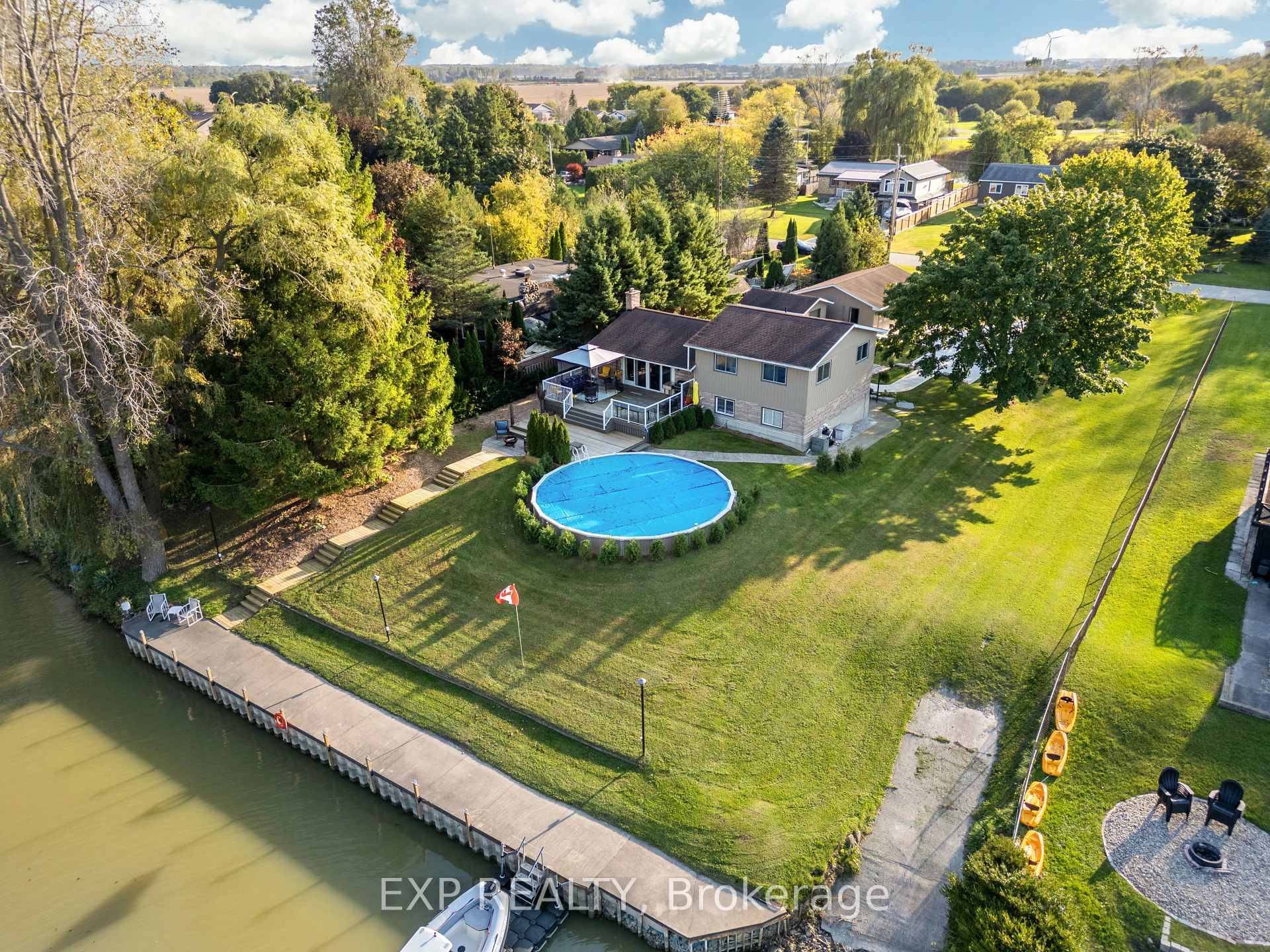 FOR SALE A RARE RIVERSIDE RETREAT WHERE DREAMS COME TRUE.