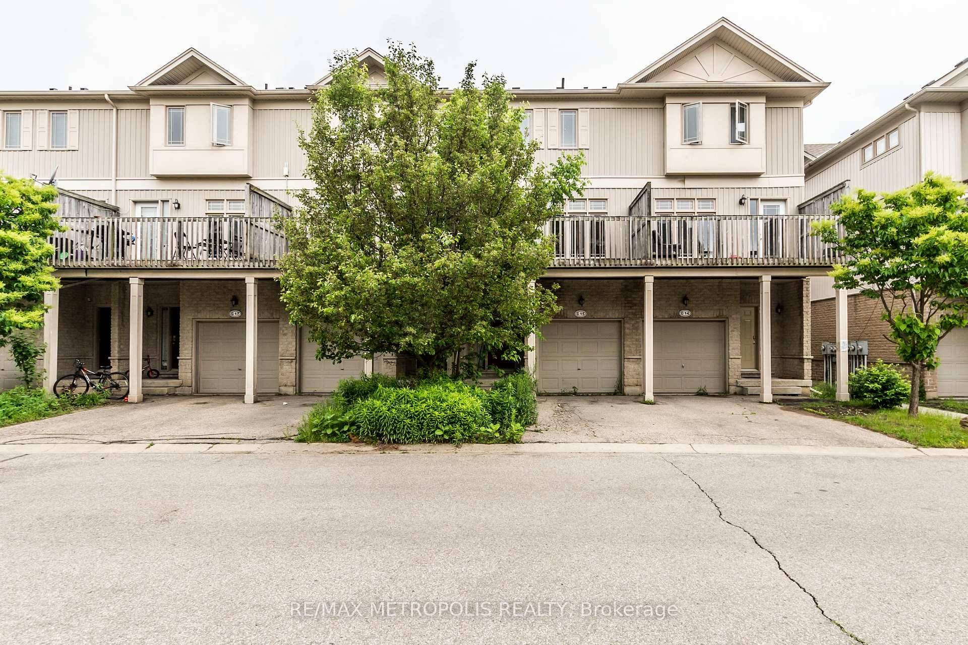 Completely renovted 3 Bedroom Executive Town House Available For Rent.