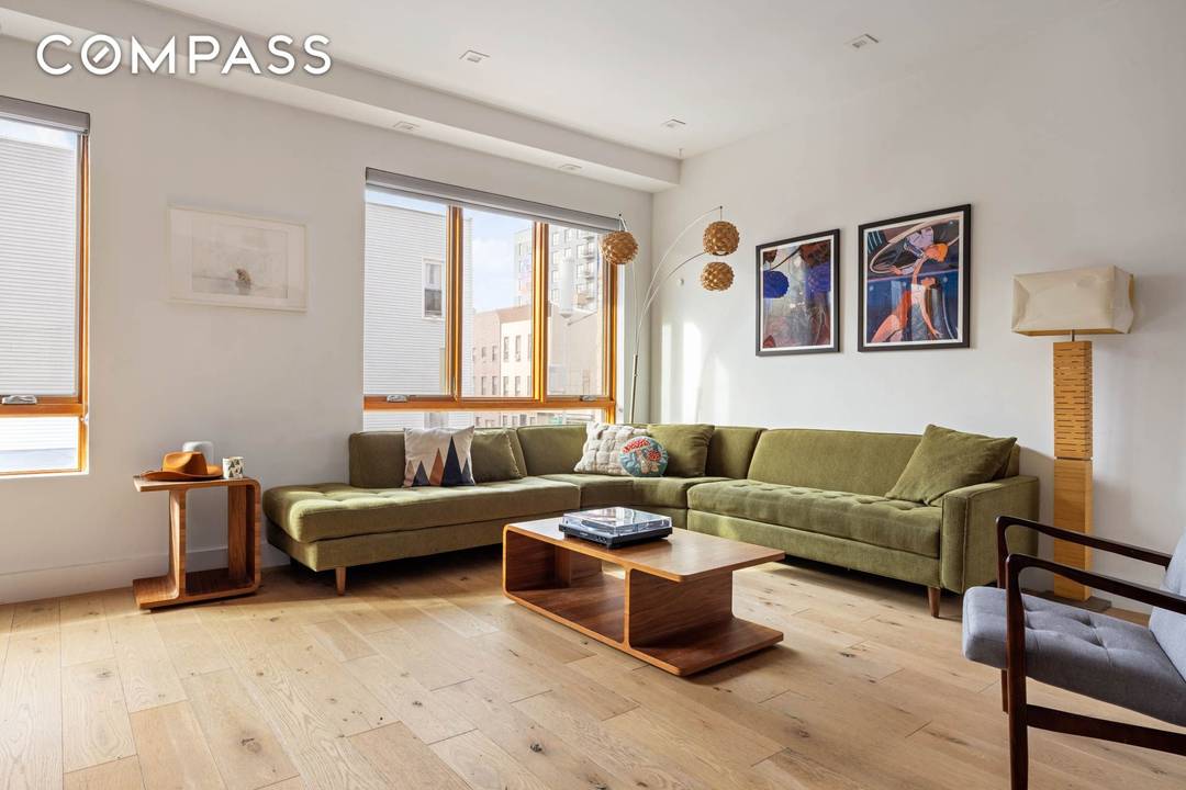 Welcome to 3 Ridgewood Place, Unit 2 a 981 square foot, full floor condominium offering two bedrooms and two bathrooms, featuring high ceilings and bright southern exposure that fills the ...