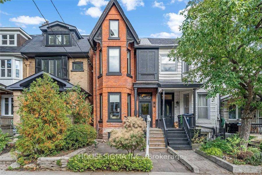Luxury living with a new york style charm and elegance in a totally renovated unit on the top 2levels of this stunning south Annex home.