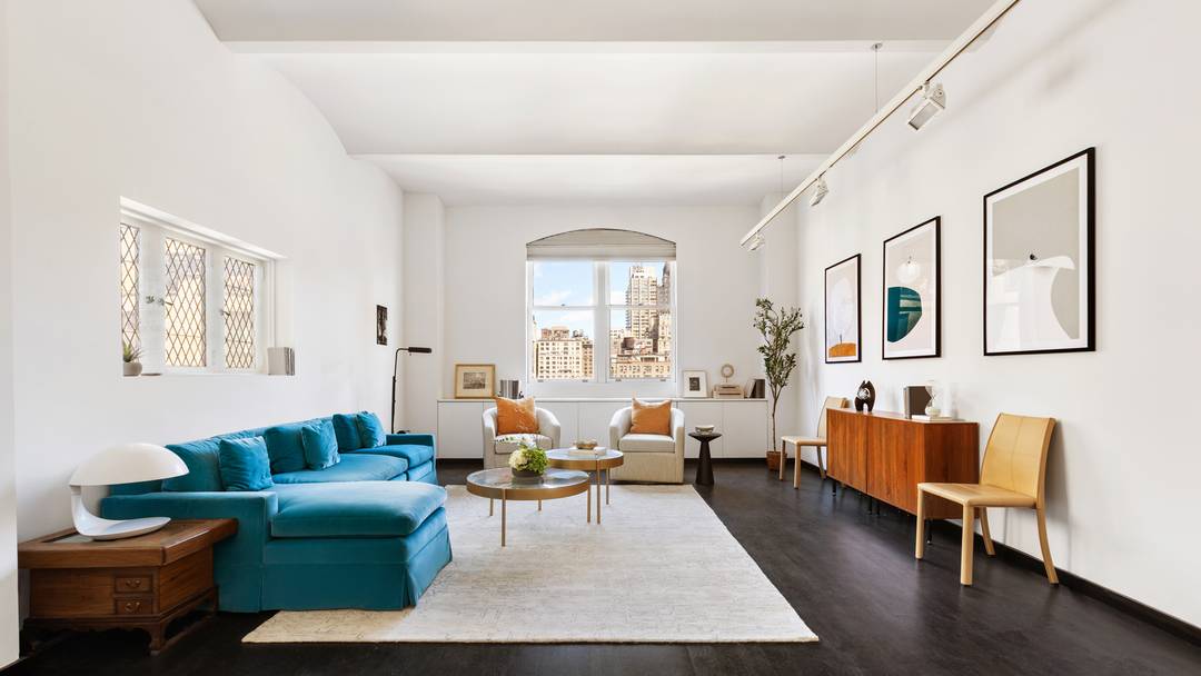 Experience a living work of art at 27 West 67th Street, an elegant two bedroom, two bathroom residence situated in the heart of the West 67th Street Artists' Colony Historic ...