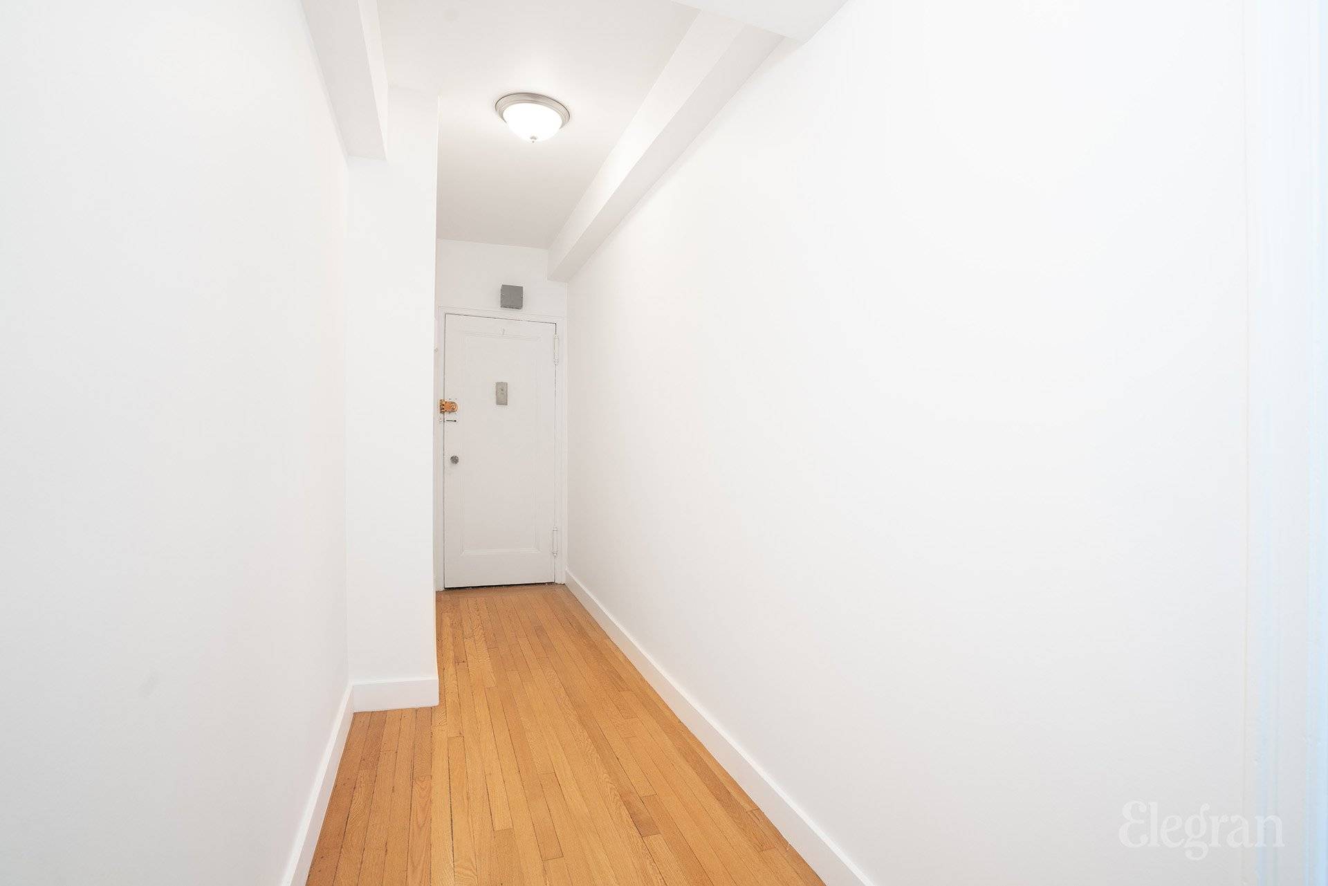 This is your chance to secure a comfortable and stylish Theater District abode set high on the 10th floor of the historic Whitby building.