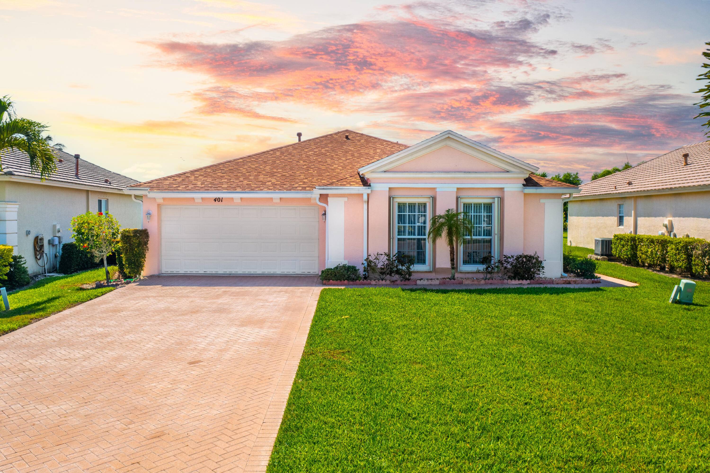 Welcome home to this Beautiful 3 bedroom, 2 bathroom and 2 car garage home located inside one of the most beautiful gated community in St Lucie West.