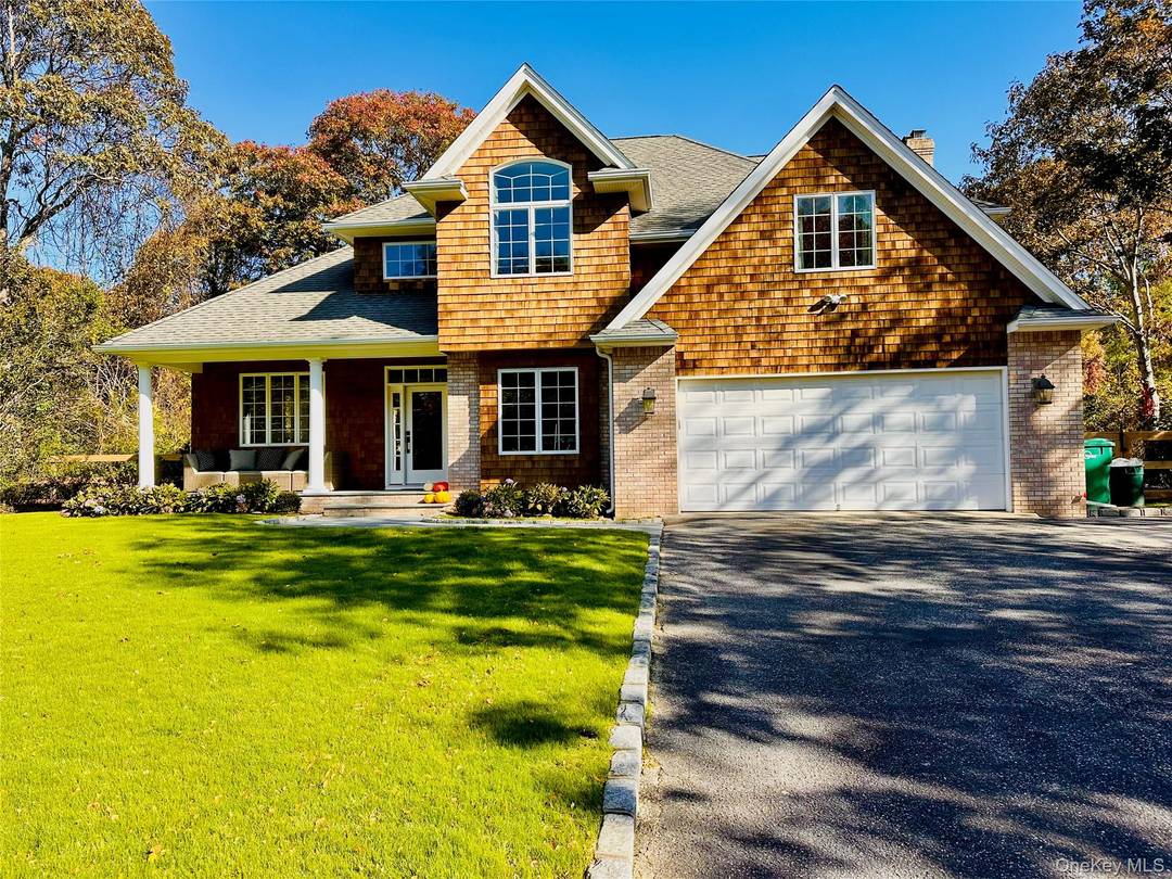 Enjoy Hamptons living at its finest in this newly renovated 4 bedroom, 3.