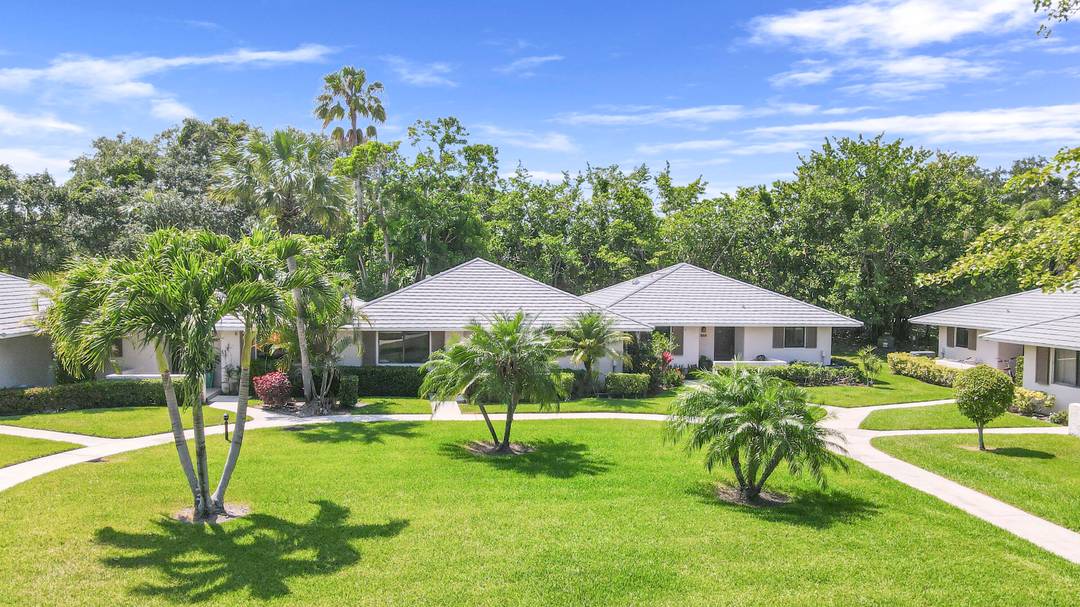 Last Chance To Secure Your Home For The 2026 Season In PGA National's Club Cottages !