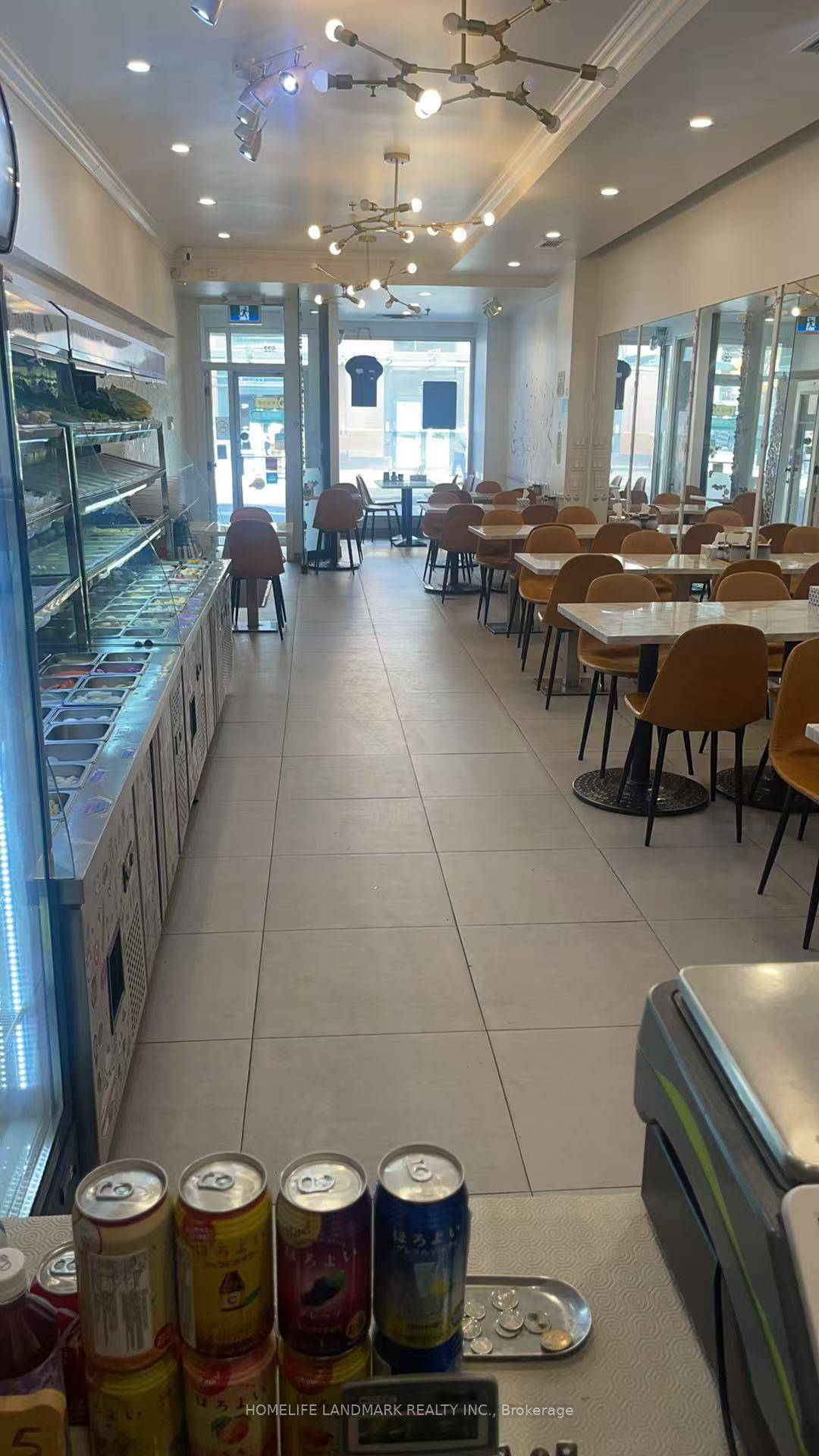Prime Downtown Toronto Location !