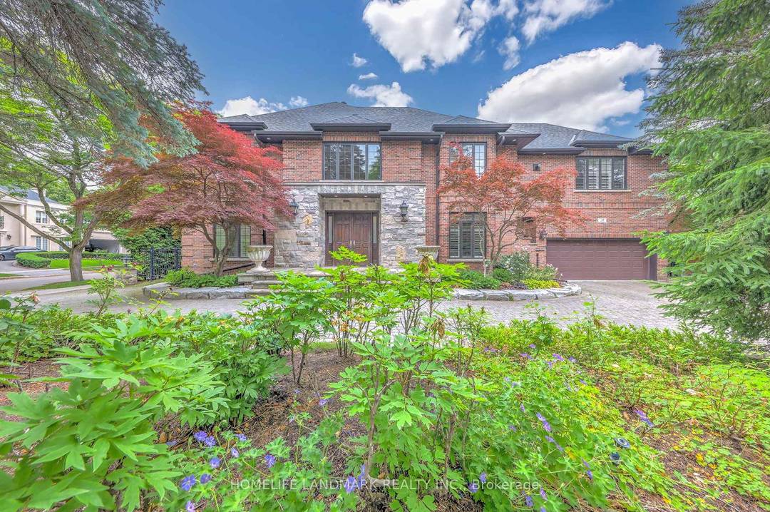 Rare 5 Bdrm Outstanding Residence On Coveted Tree Lined Lot In Toronto's Most PrestigiousPocket.