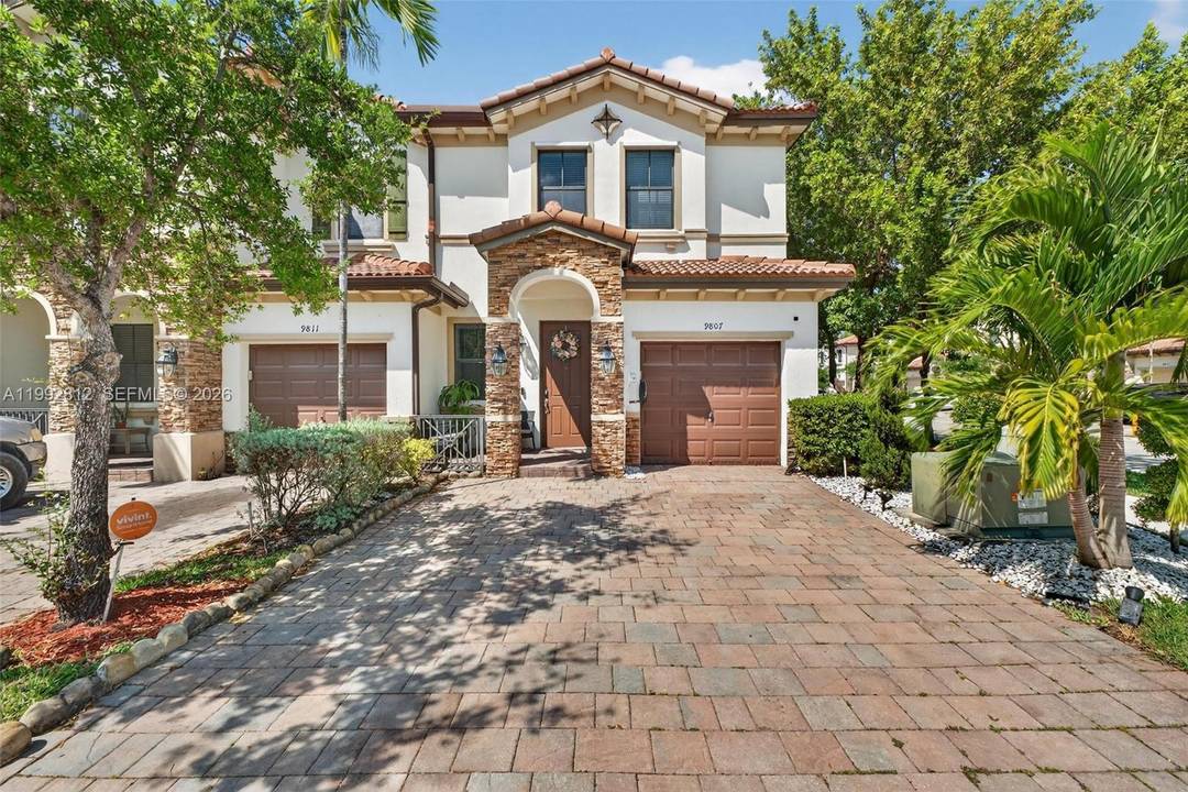 Beautiful corner townhouse in the gated community of The Isles at Grand Bay in Doral.