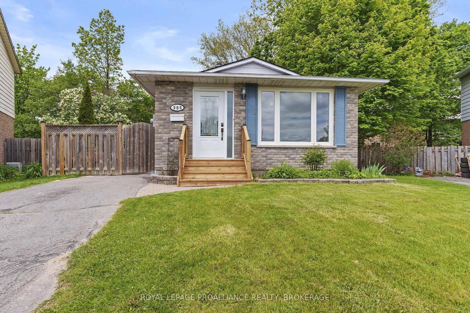 Charming 4 Bedroom Family Home on a Picturesque Lot in Kingstons Desirable West End.