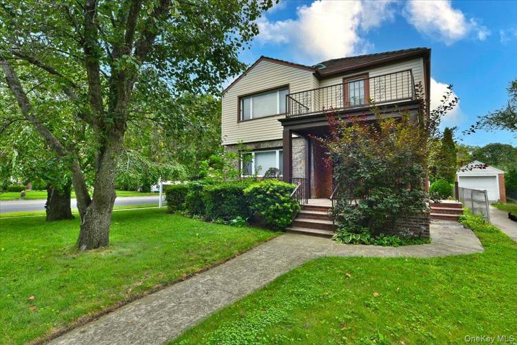Beautifully updated 3 bedroom, 2.