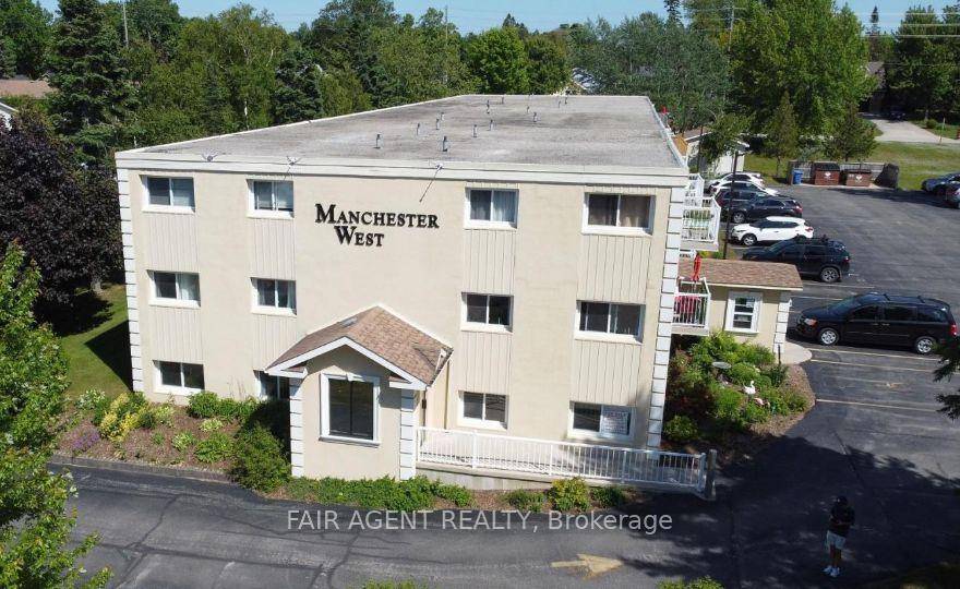 Freshly updated 2 bedroom Condo just blocks from beautiful Lake Huron.