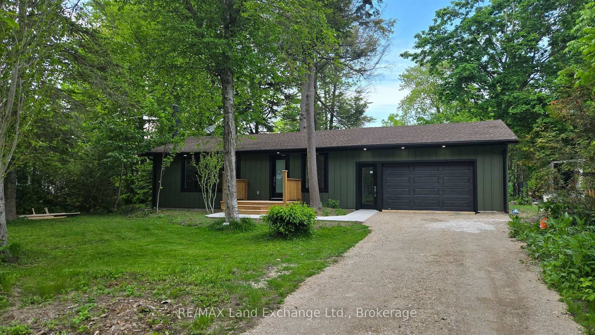 Seller says LETS GET THIS ON THE MARKET !