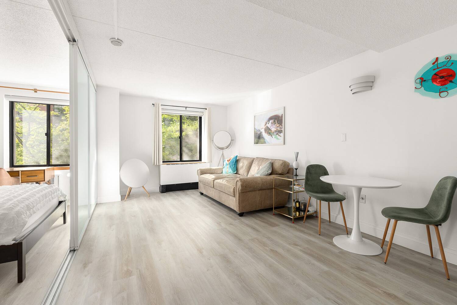 Welcome to this beautifully updated alcove studio, ideally located in the heart of Battery Park City.