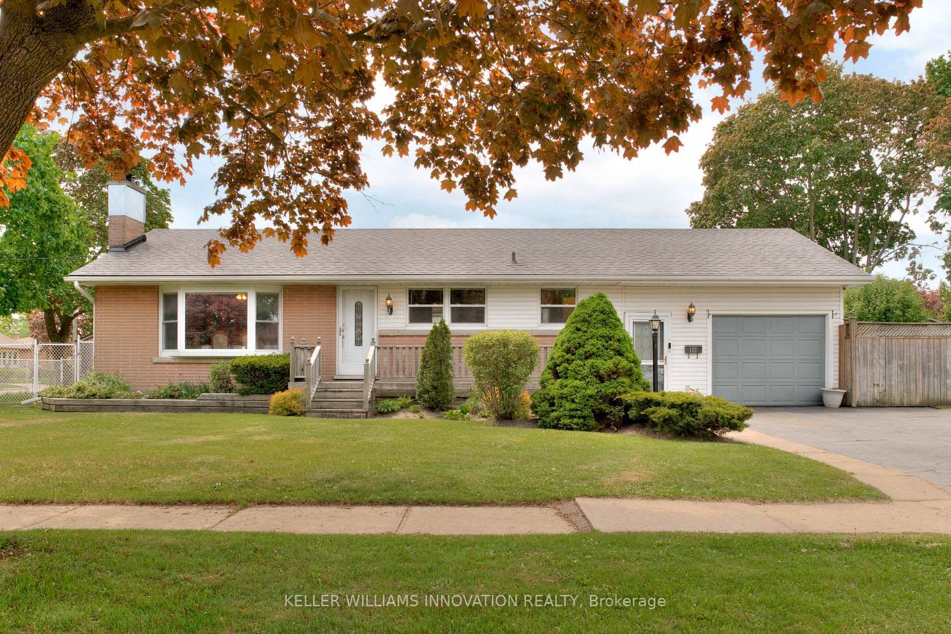 Welcome to this charming 3 bedroom bungalow situated on a spacious corner lot in a quiet, mature neighbourhood.