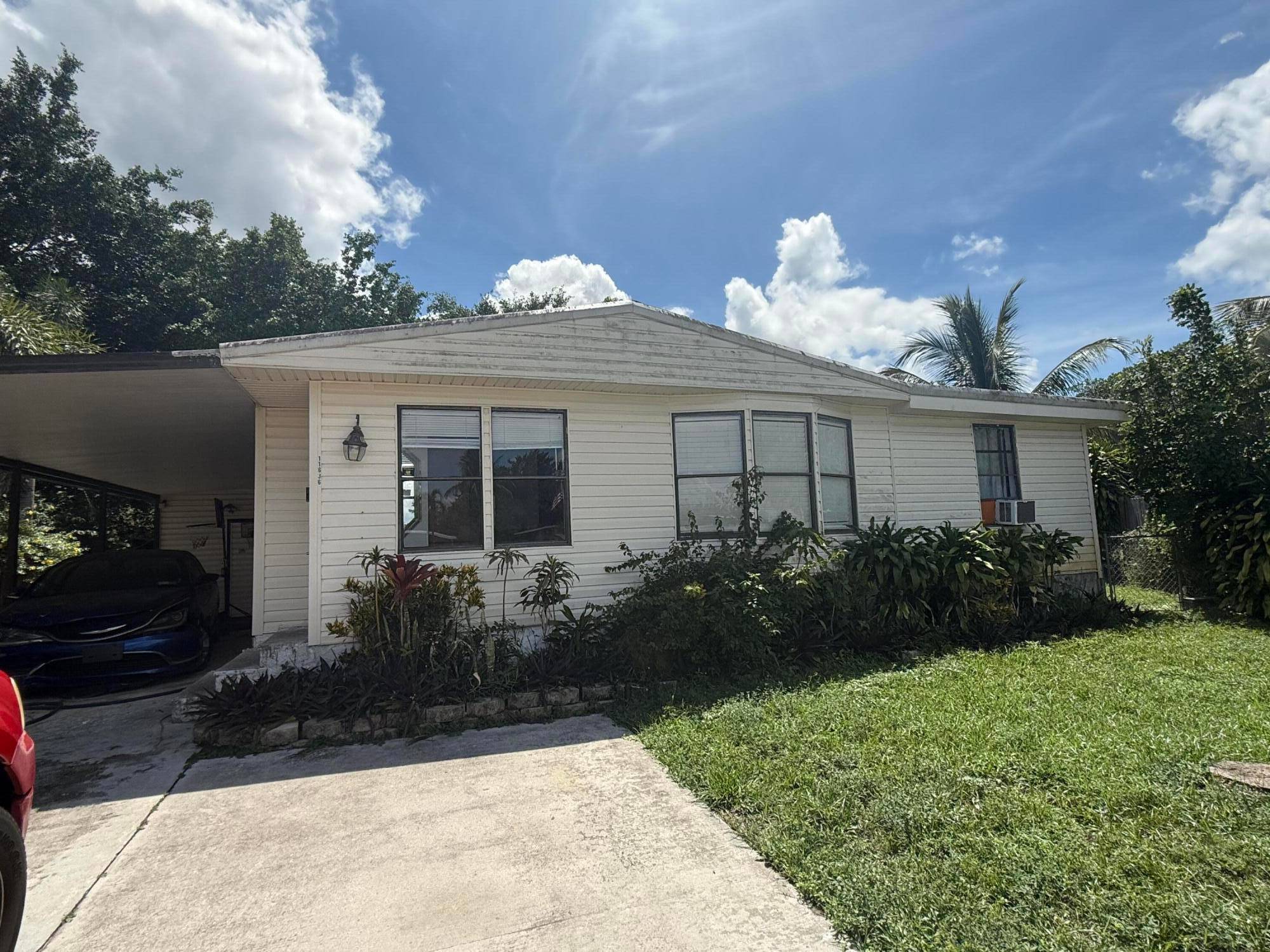 Welcome to 11636 Venetian Ave !