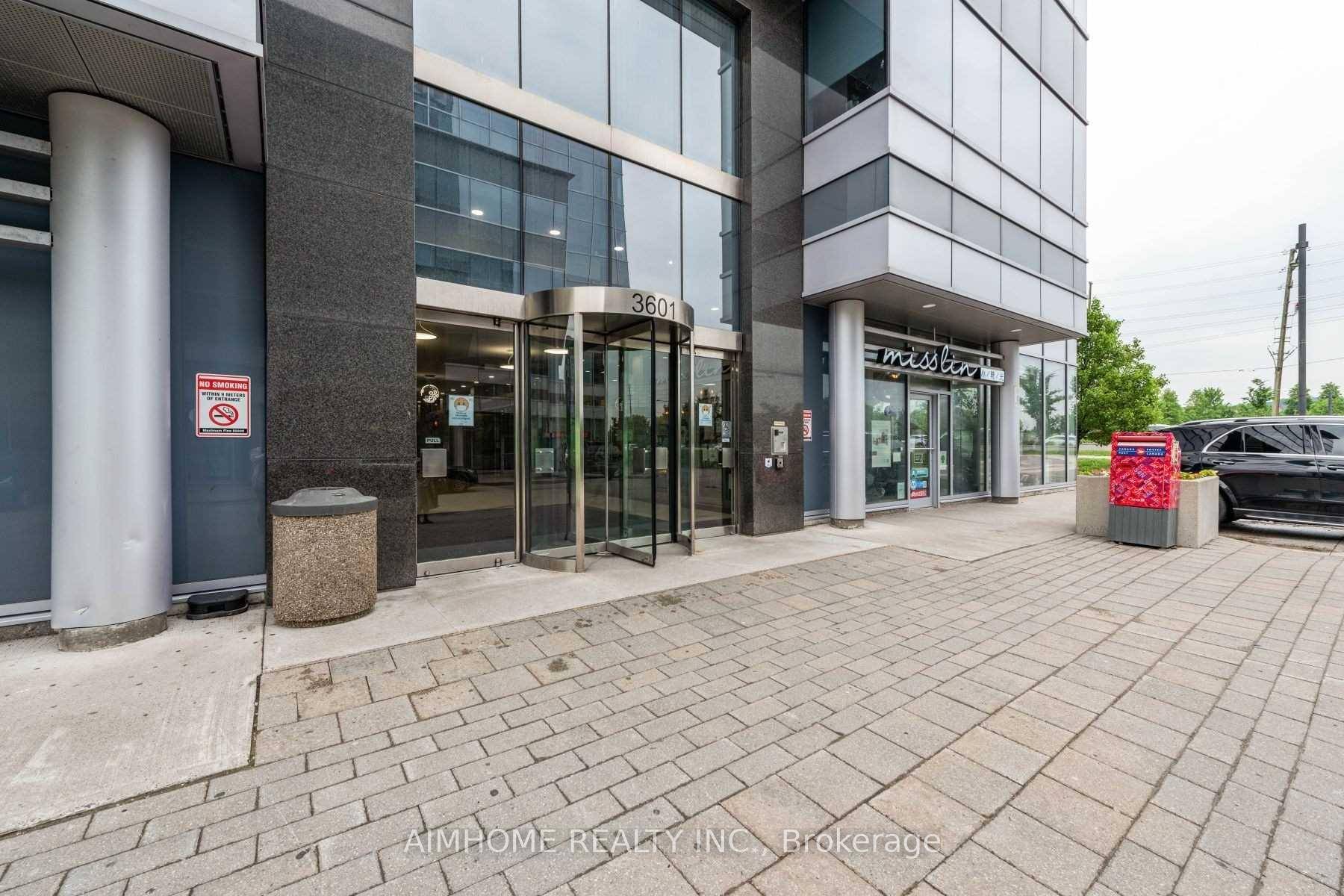 5 star Beautiful professional office unit beside the Elevators.