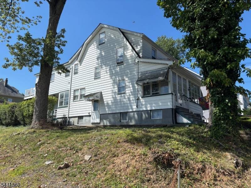 Prime Location. Endless Possibilities.