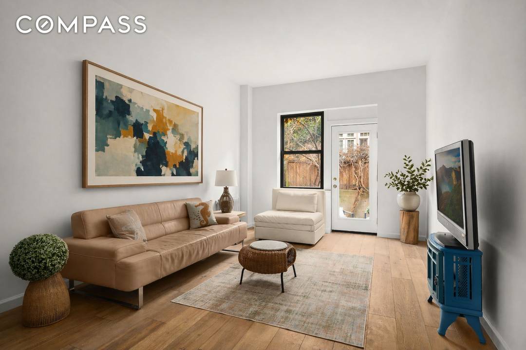 Tucked away on a charming, tree lined street in the heart of Kips Bay, Residence 1A at 240 East 32nd Street offers a rare opportunity to own a fully renovated ...