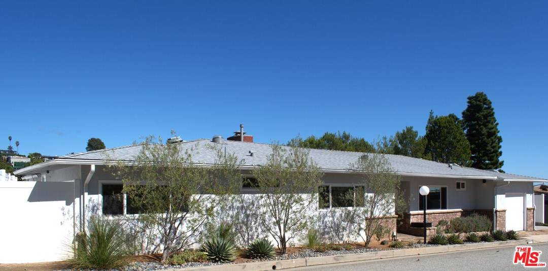 11365 Chalon Rd 3BR Brentwood La