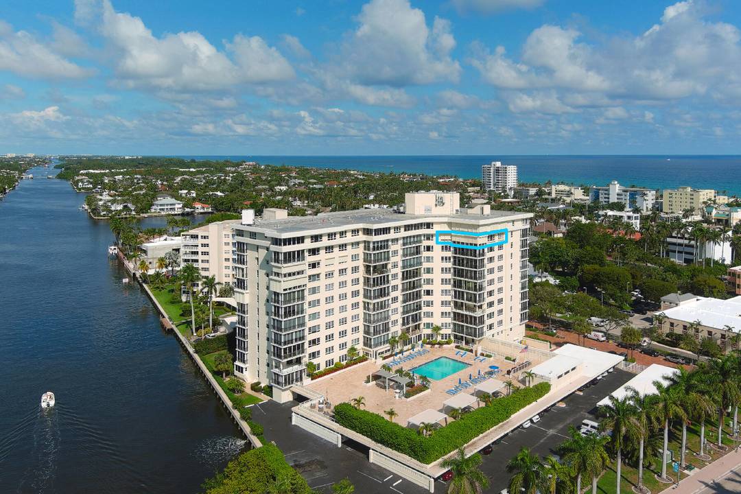 Enjoy sweeping panoramic views of the ocean, Intracoastal, and city skyline from this rarely available 11th floor southwest corner lower penthouse in Delray Beach's premier Barr Terrace.