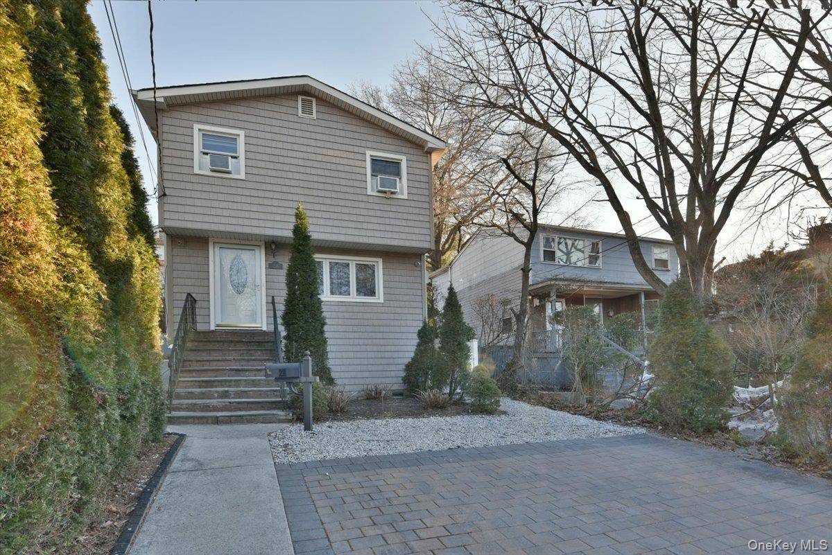 Updated Colonial In Port Washington Schools !