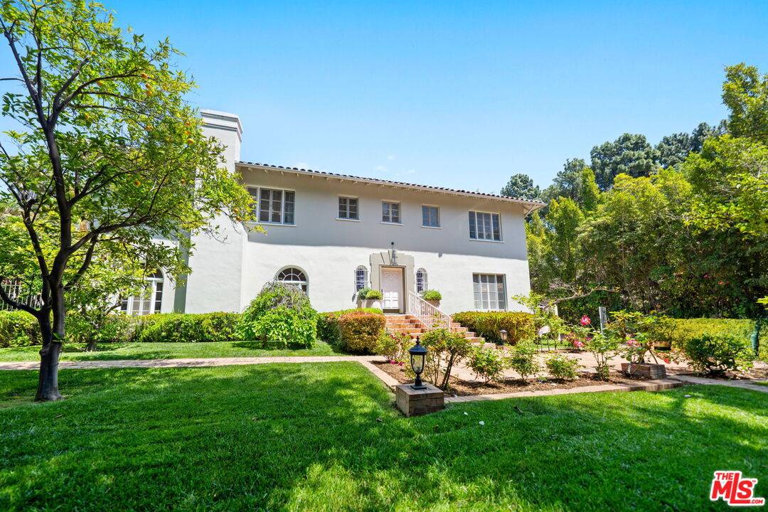 1004  N Beverly Dr 5BR Beverly Hills Post Office | B.H.P.O. La