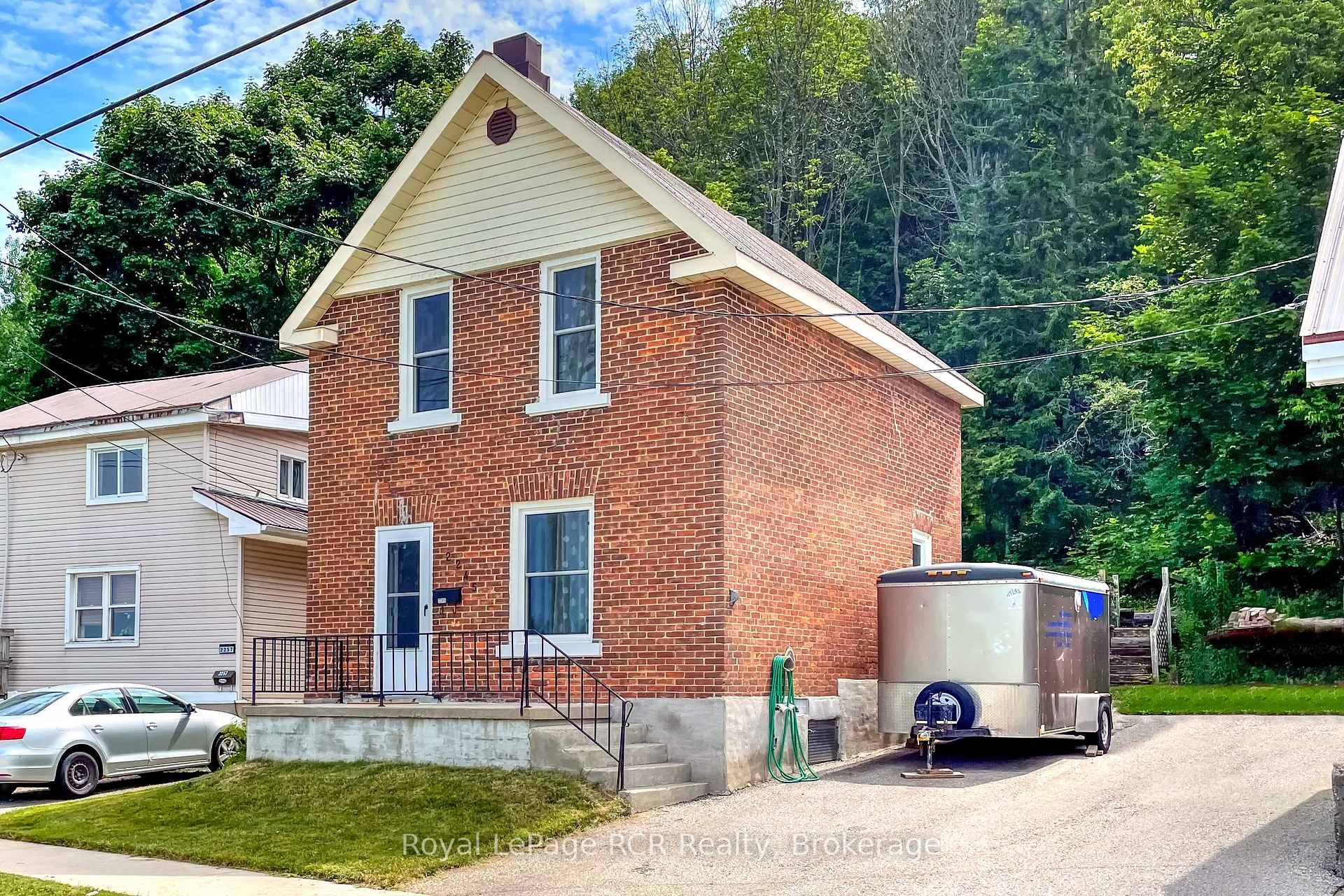 Here's the affordable home you've been waiting for !