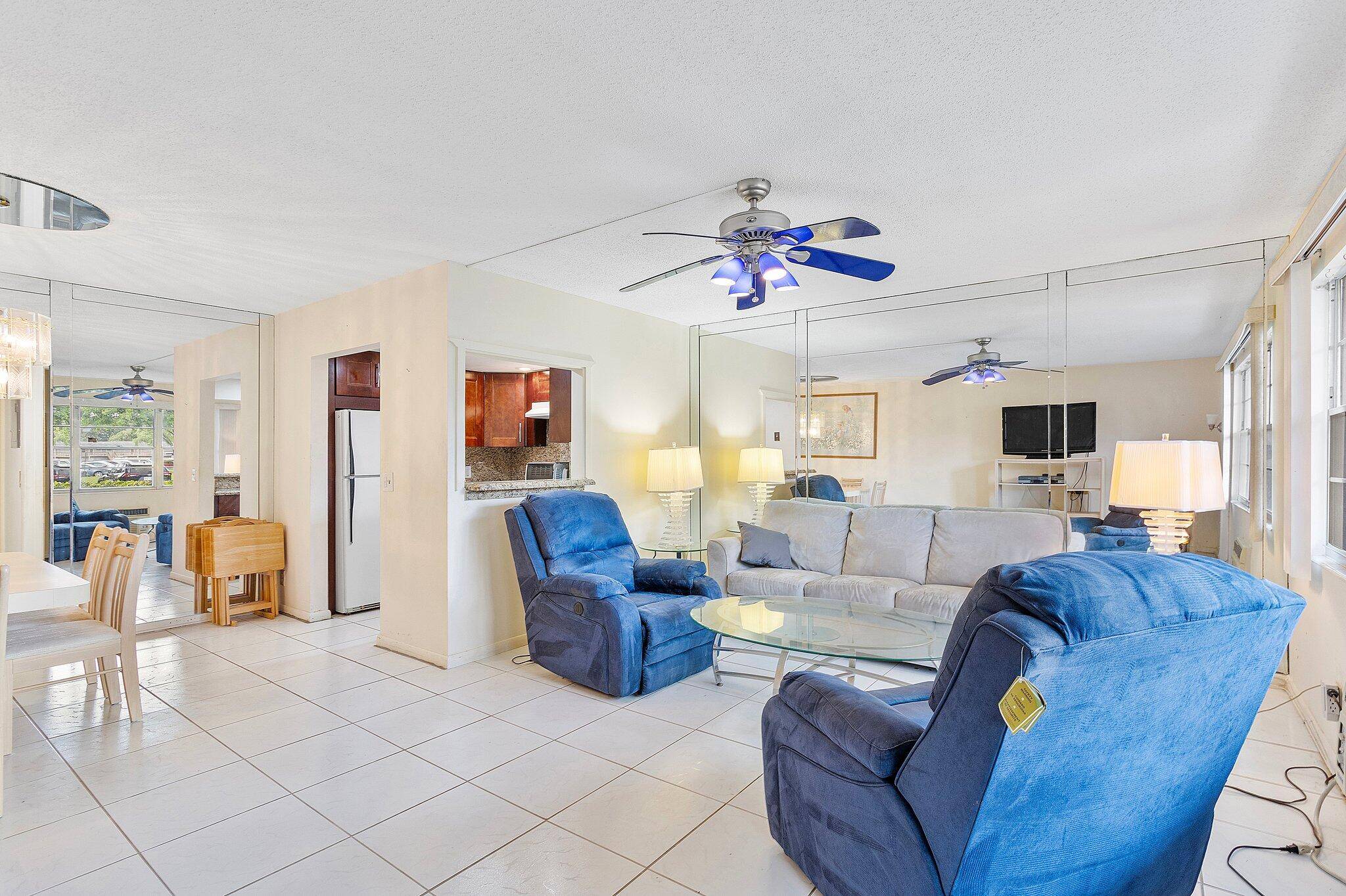 1 bedroom Condominium with garden view and resort stye amenities.