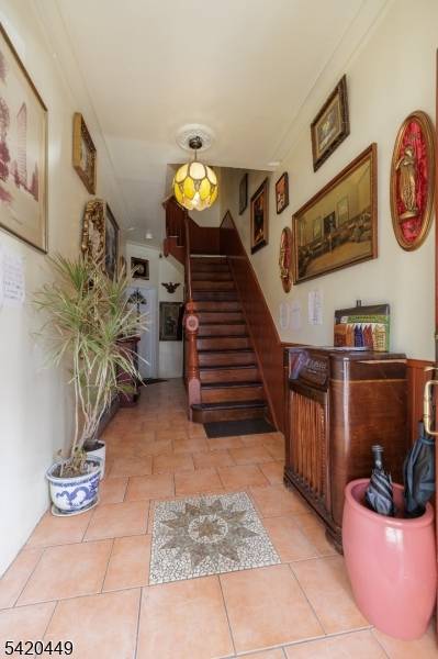 Location, convenience, and income potential all in one !