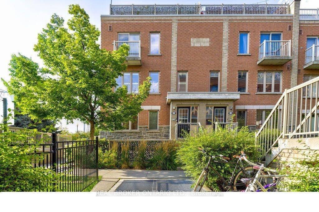 Welcome To This Luxurious 2 1 Bedroom 2 Washroom Condo Unit.