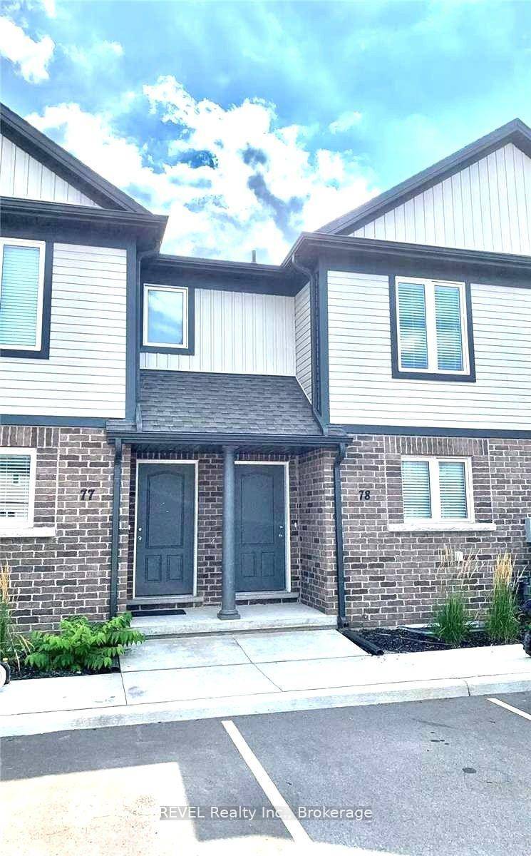 Welcome to this modern 2019 built townhouse located in a highly desirable Niagara Falls neighborhood.