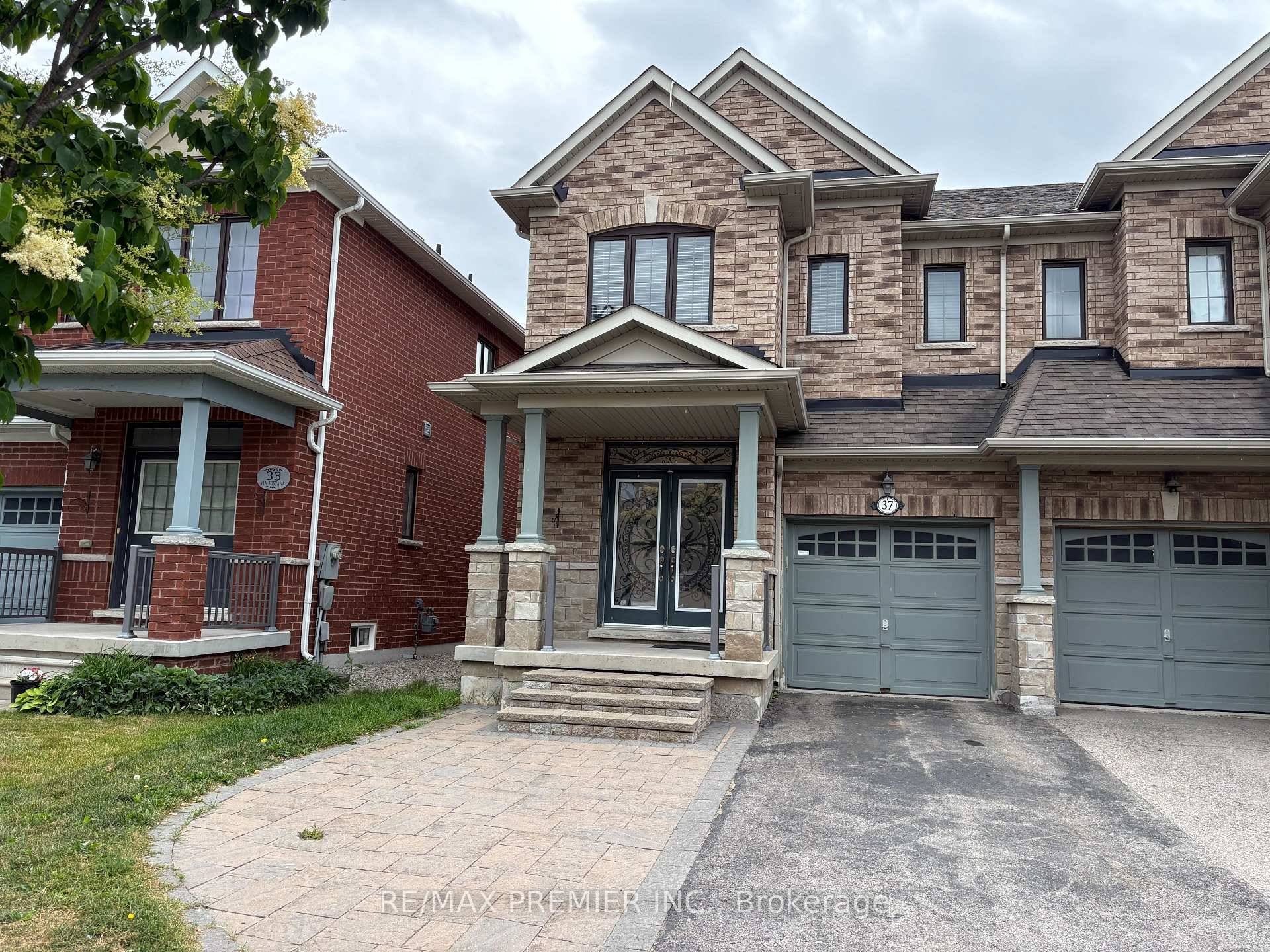 Well Maintained Semi Detached Home In Woodbridge Including Unfinished Basement.