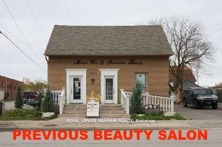 Fabulous Main Street Exposure Corner of Kipling amp ; Woodbridge Avenue amp ; Burton's Lane Wheelchair Accessible Newly Renovated BeautIfully freshly paved parking lot Next to Nino D'aversa Bakery Previous ...