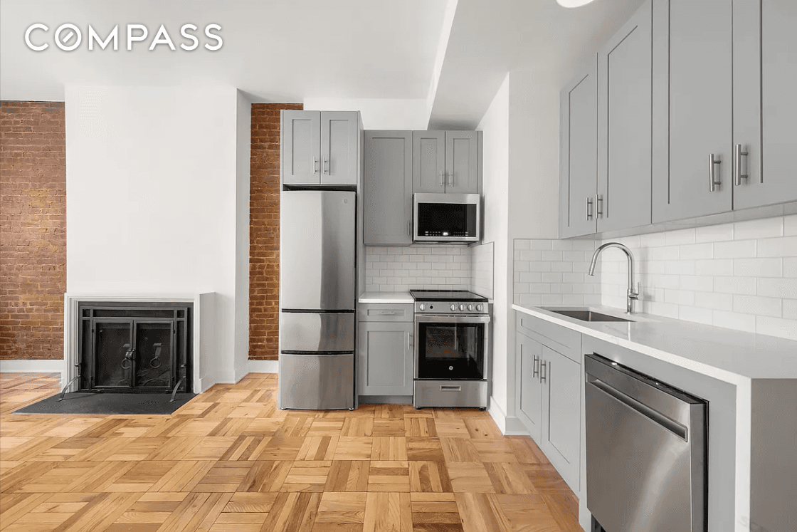 This sponsor unit is a charming 2 bedroom, 2 bathroom apartment located on the Upper West Side of New York City.