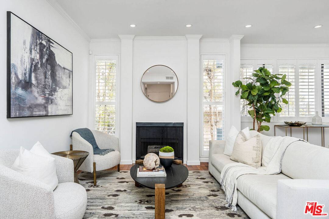 1830 Westholme Ave 2BR La