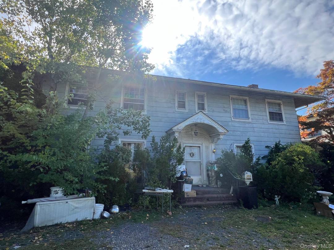 Huge house for sale. 4 bedrooms and 3 baths.