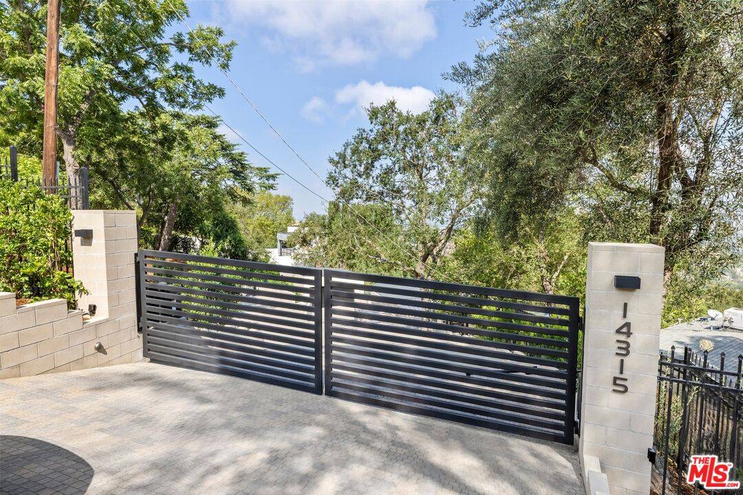 14315 Mulholland Dr 3BR Bel Air La