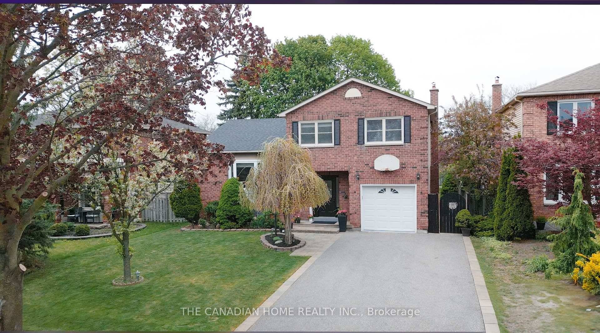 Welcome to elegant 130 William Stephenson Drive a stunning five level side split in Whitby's prestigious and highly sought after Blue Grass Meadows neighborhood !