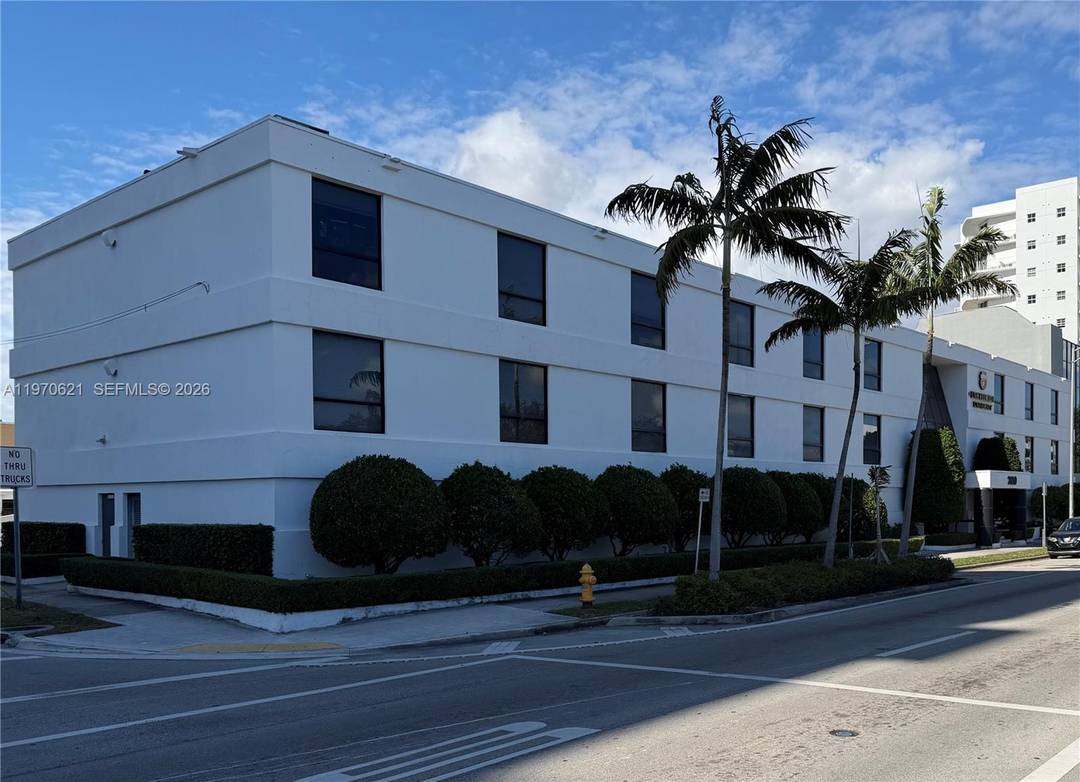 Strategically positioned on the northern perimeter of the Coconut Grove Metrorail transit area, this high visibility asset falls well within the radius qualifying for Transit Station Neighborhood District designation opening ...