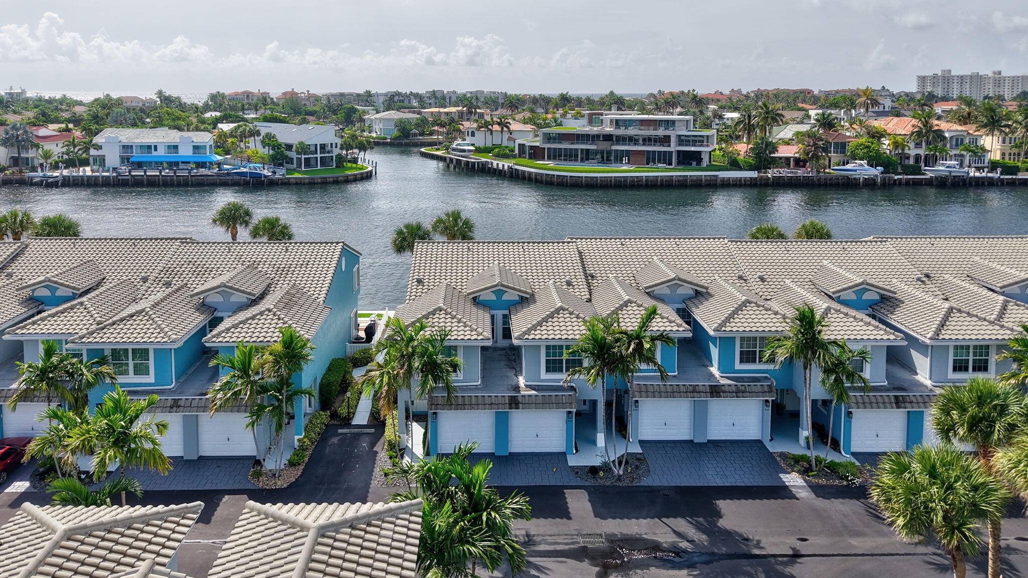 Million Dollar Views ! Rarely available 3 bedroom, 2.