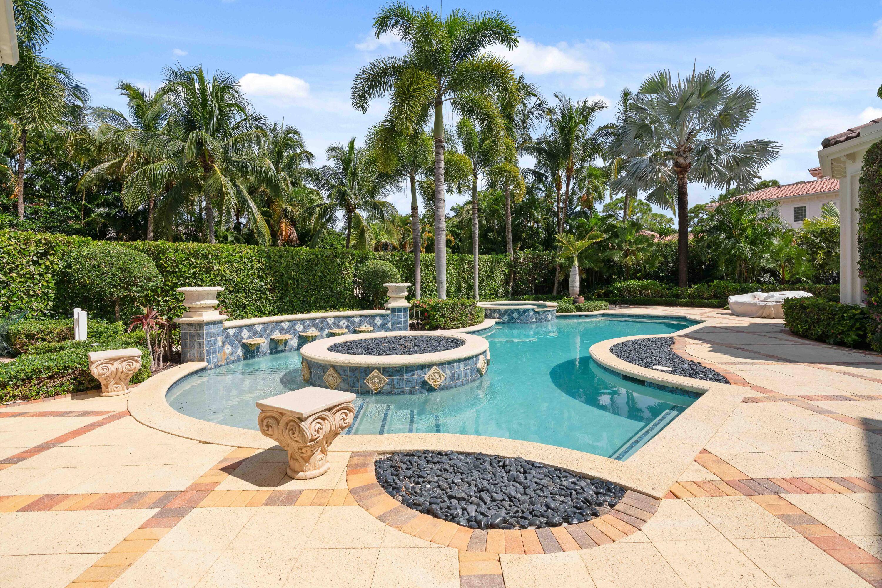 AN OPPORTUNITY TO RENT IN THE ESTEEMED OLD PALM GOLF CLUB THIS SEASON 2021 2022 !