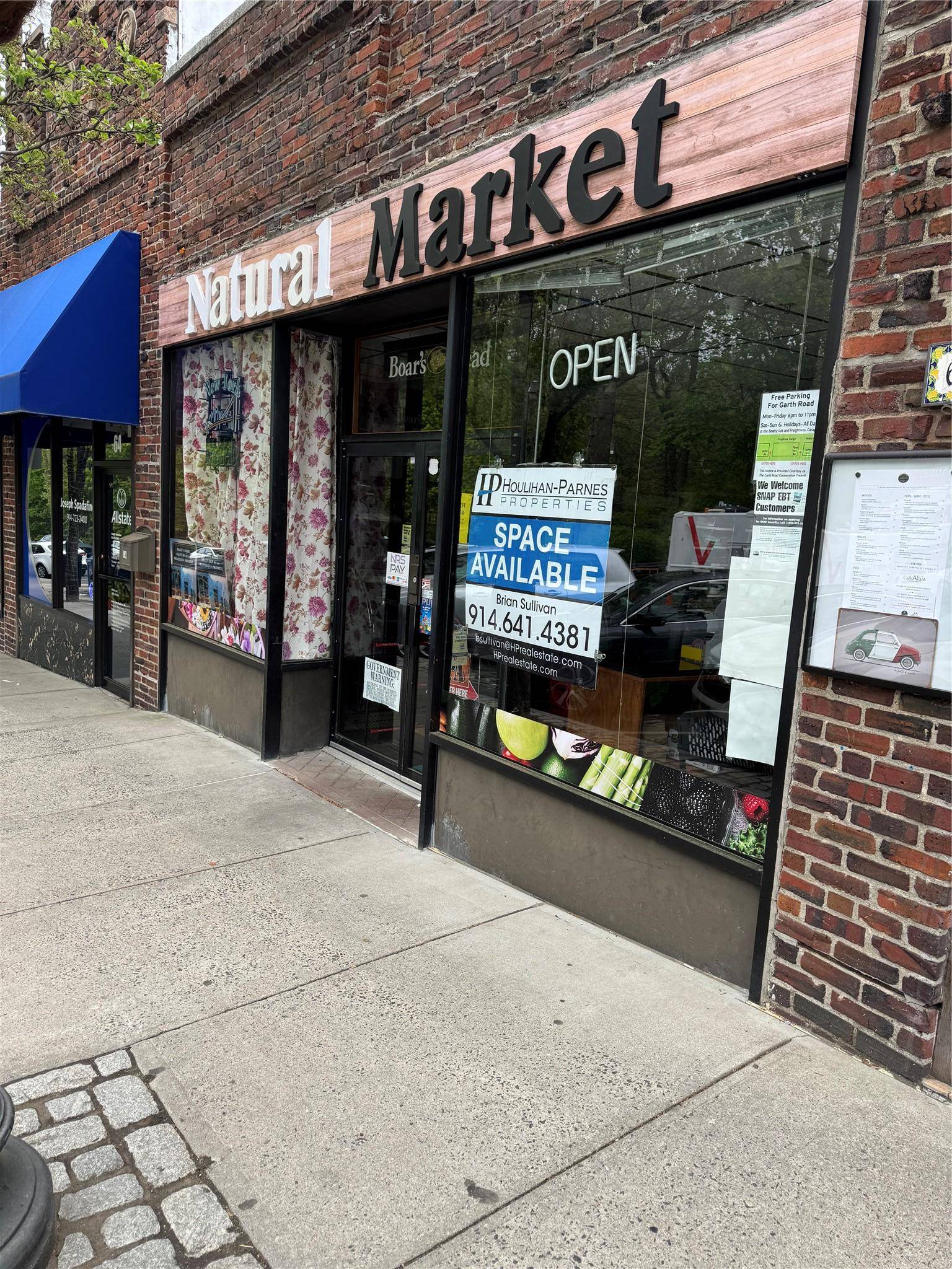 Prime retail store for rent.