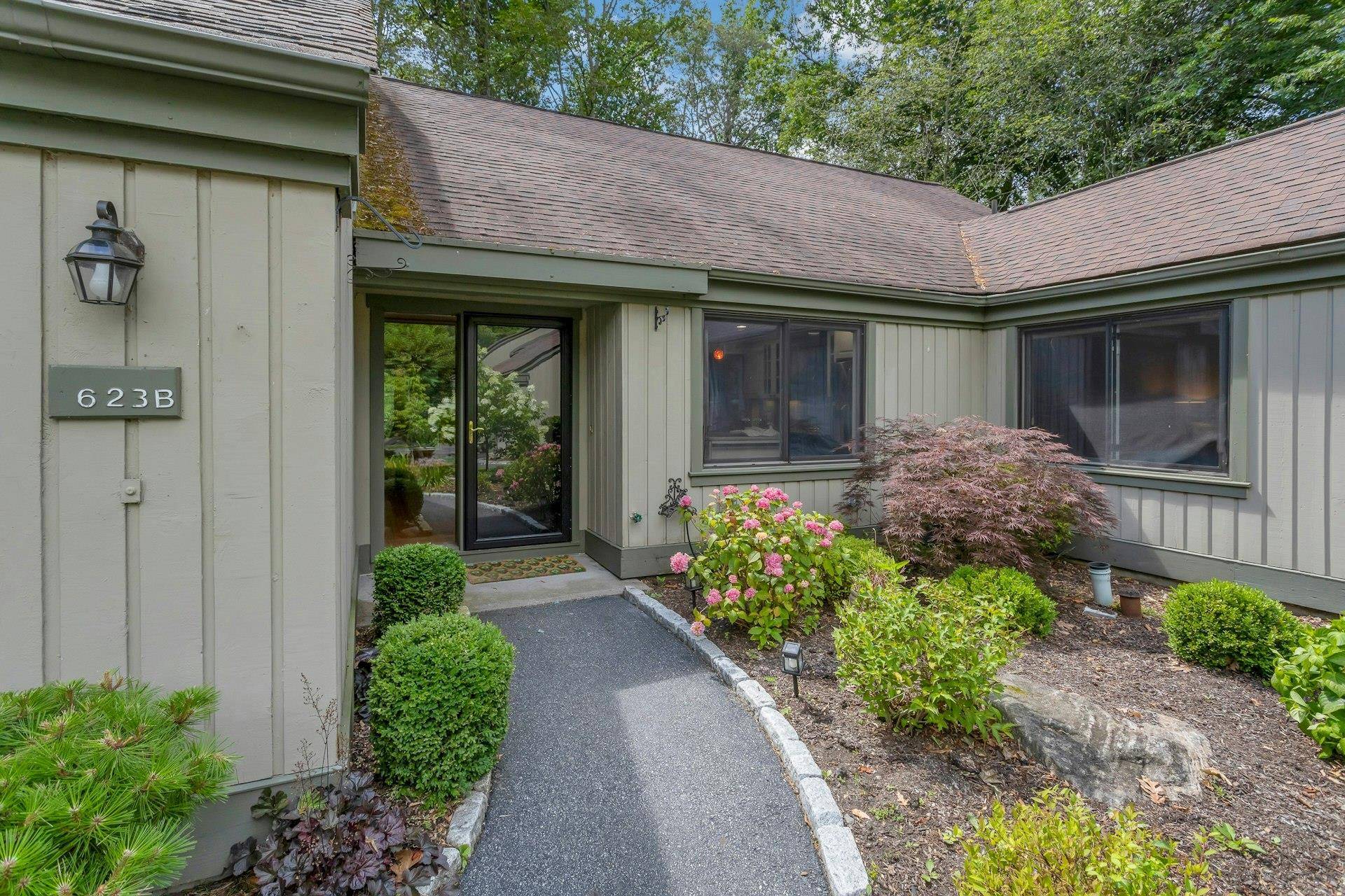 Your search begins and ends here at this beautifully updated Sherman II model ranch style condo nestled at the end of a quiet cul de sac in the highly desirable ...