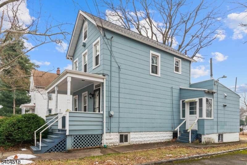 100x100 lot 2 properties in one being sold as package.